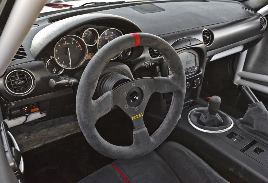  Mazda MX-5 Super 25 Concept 2012 года  (фото 15 из 26)